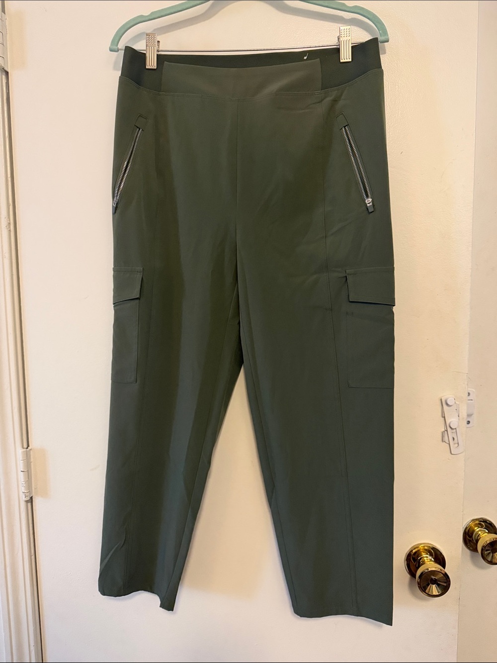 NWT Chico's Olive Green Cargo Pull-On Pants